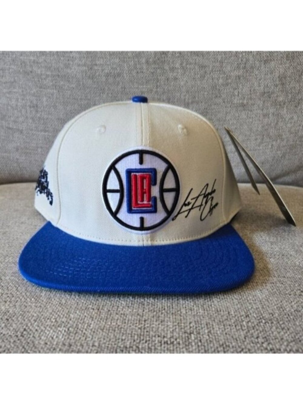 Los Angeles Clippers Snapback Hat White & Blue Embroidered Logo By Pro Standard